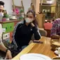 Donna Agnesia-Darius Sinathrya Merombak Apartemen Jadi Kantor Berkonsep Industrial. foto: Youtube 'The Sinathrya'