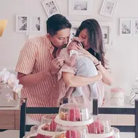 Sharena belum mengijinkan anaknya ditindik. (Instagram/mrssharena)