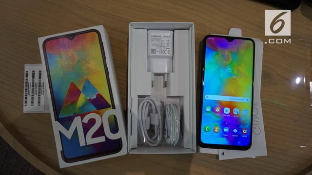 Kelengkapan Galaxy M20