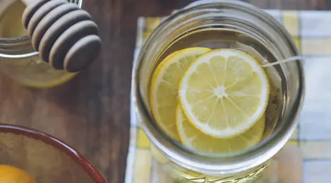 Resep Honey Lemonade Untuk Atasi Mual Morning Sickness Parenting Fimela Com