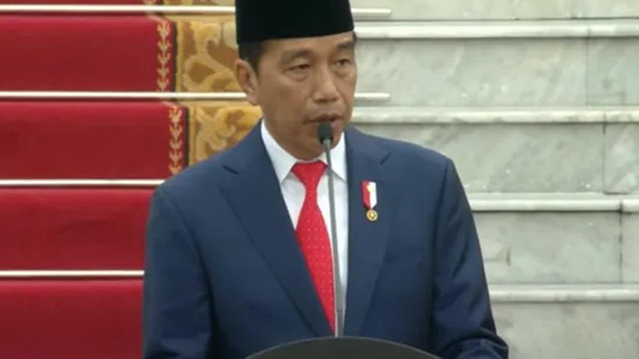 Presiden Lantik 833 Perwira