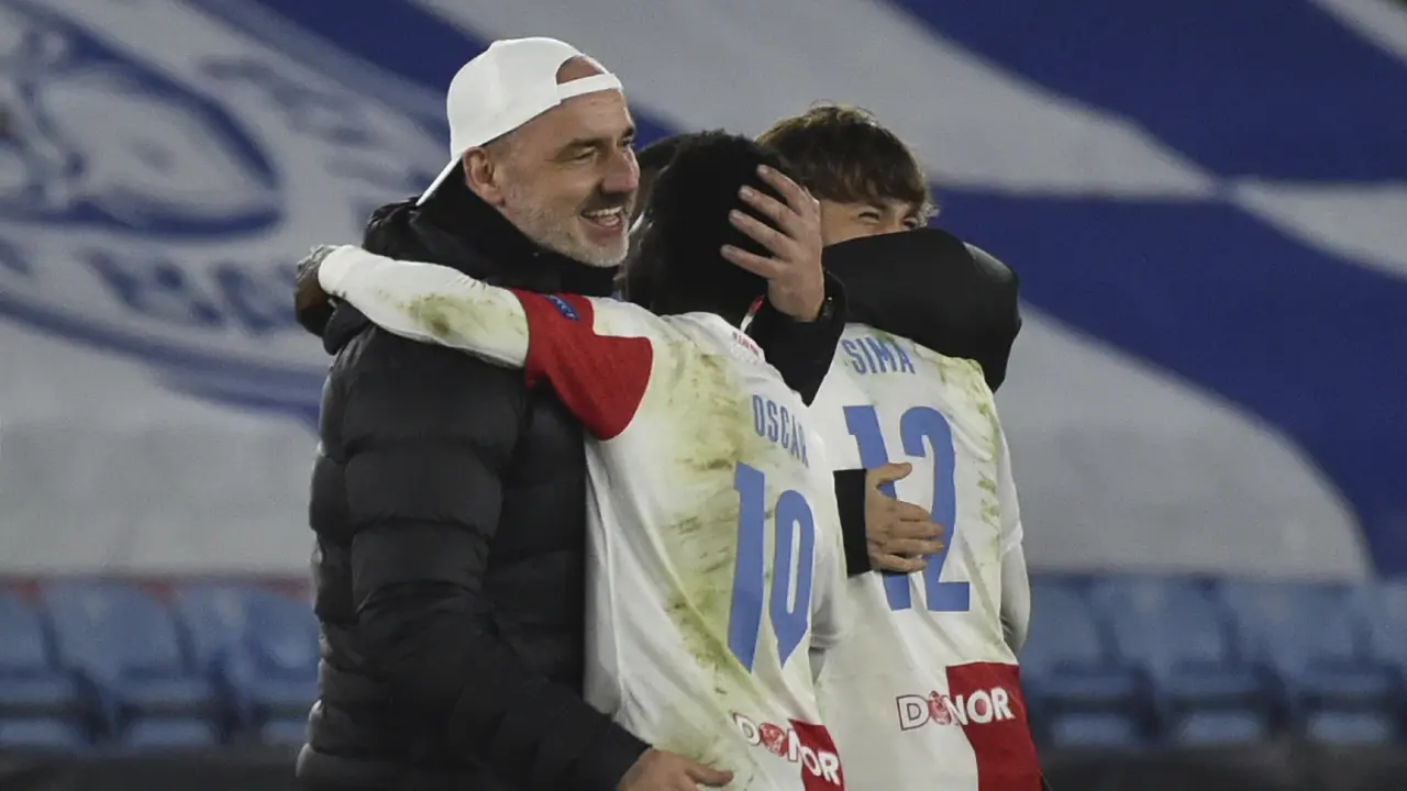 FOTO: Leicester City Disingkirkan Slavia Praha, Inggris Gagal Sapu Bersih - Jindrich Trpisovsky