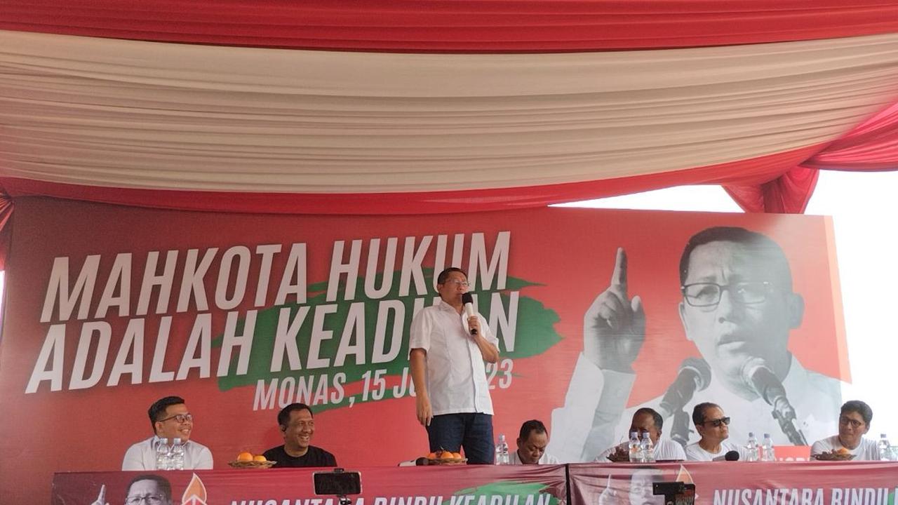 Ia juga mengaku tidak memusingkan bagi pihak-pihak yang menagih janji akan dirinya digantung di Monas.