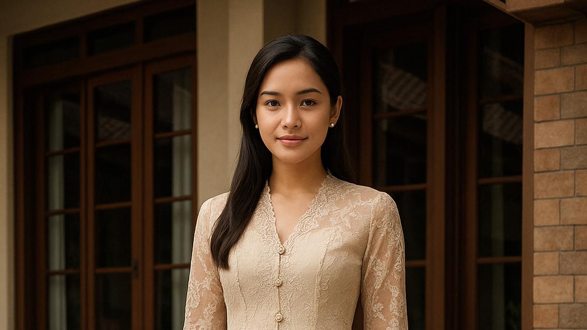 Rok Lilit Cocok dengan Baju Apa? Ini 8 Model Padupadannya yang Menarik dan Stylish