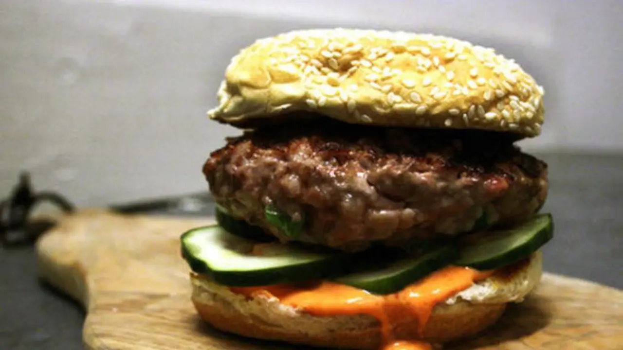 Jangan Sampai Salah, Ini Resep Daging Burger yang Bikin Ngiler