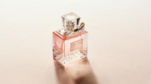 6 Tips Menyimpan Parfum Agar Aromanya Tidak Cepat Berubah dan Lebih Awet