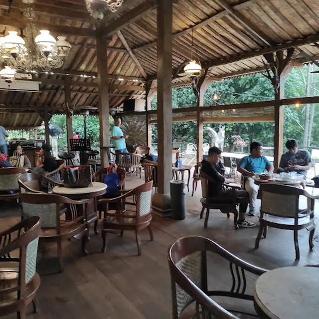 The Paseban Puncak (GMaps/ F. Prasetyo)