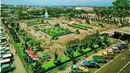 Alun-Alun Bandung yang menjadi pusat rekreasi orang Bandung kala itu. (Source: Facebook/Napak Tilas Bandung)
