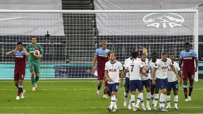 Selebrasi pemain Tottenham saat kalahkan West Ham di lanjutan Liga Inggris (AP)