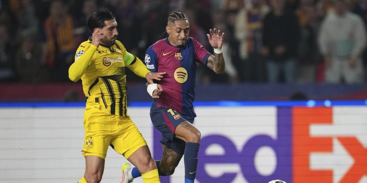 Raphinha Bersinar, tapi Kontrak Baru di Barcelona Masih Jadi Masalah