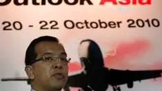  Pada Desember 2016 lalu, KPK juga sempat memeriksa Emir dan sang istri, Sandriana Abubakar.