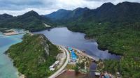 Gunung Ranai di Natuna memiliki tiga puncak. (Dok: Instagram @catatanbackpacker)