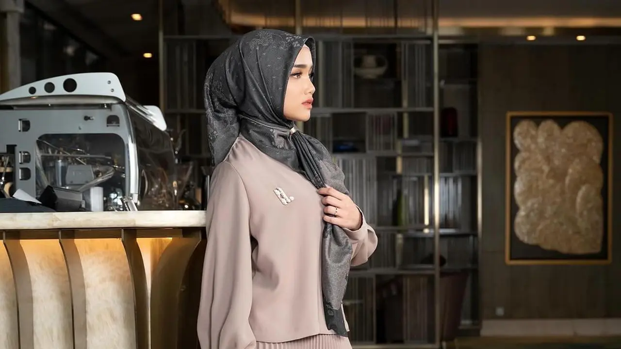 Sarimbit baju Lebaran keluarga Fuji