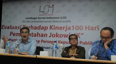 Lembaga Survei indonesia (LSI) memaparkan hasil survei LSI bertema 'Evaluasi Terhadap Kinerja 100 Hari Pemerintahan Jokowi-JK' di Jakarta, Senin (2/2). (Liputan6.com/Herman Zakharia)