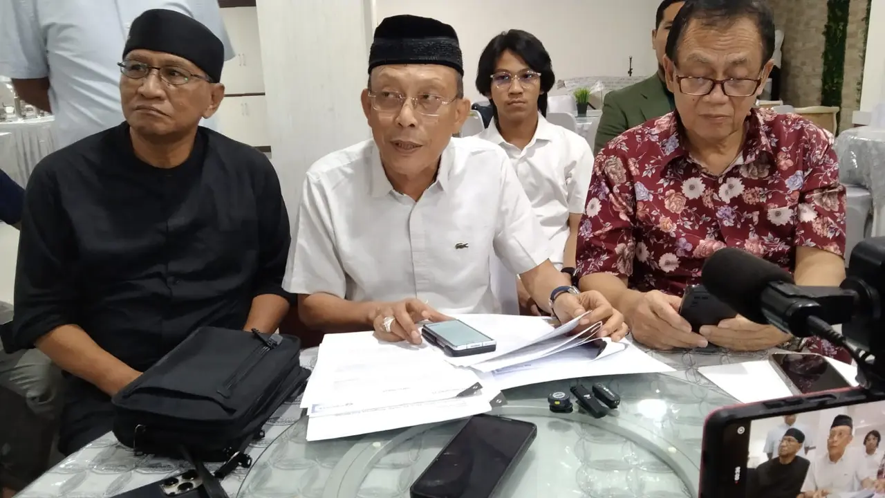 Tim Kuasa Hukum Rektor UNM