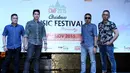Meski mengaku melakukan eksplorasi lebih dalam album ini, namun sisi pasar tetap dipikirkan oleh Donnie Dkk. Mereka tak mau egois dengan idealisme sendiri. (Andy Masela/Bintang.com)