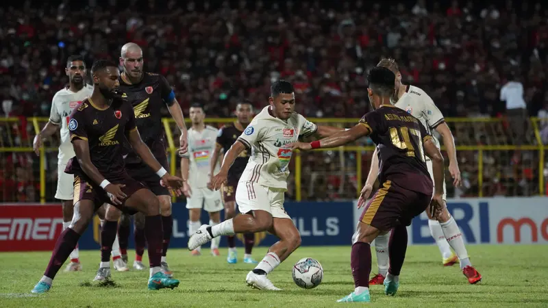 Persija Jakarta diimbangi PSM Makassar 1-1 di BRI Liga 1 2022/2023.