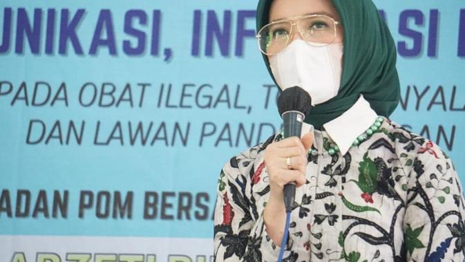 Arzeti Komisi IX Minta BPOM Sosialisasikan Cara Tepat Perlakukan Kemasan Pangan Plastik - Vimarsana News