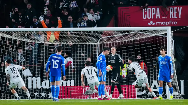 Foto: Wajah Kecewa Pemain Real Madrid Setelah Disingkirkan Klub Kasta Kedua dari Copa del Rey