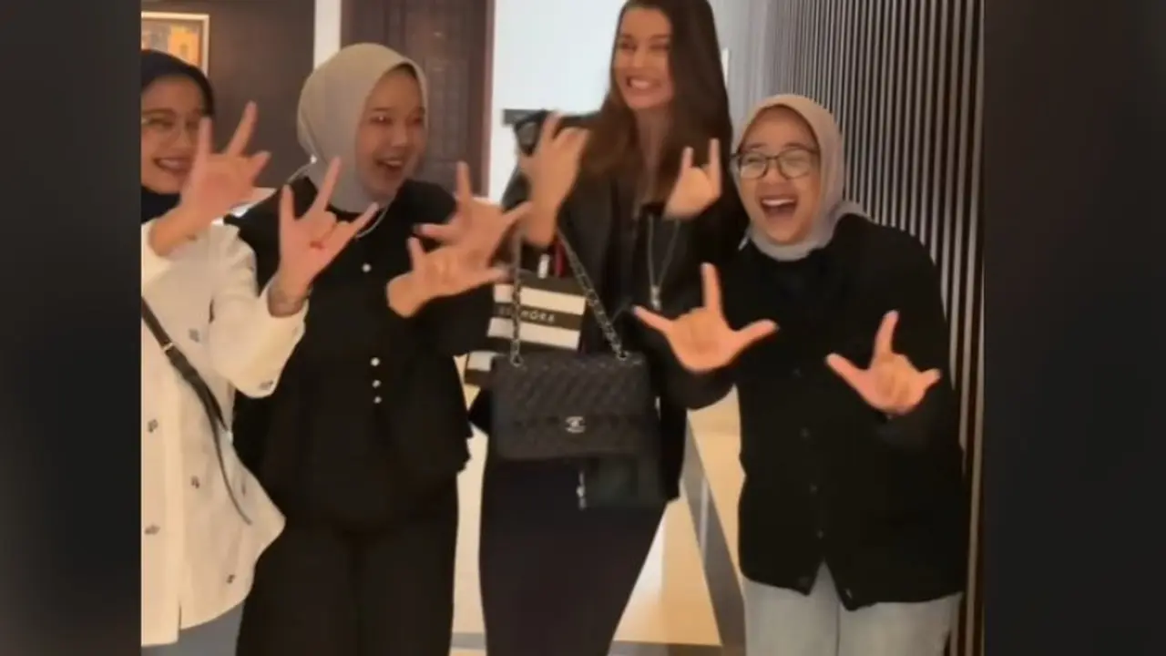 Jelang Laga Lawan Bahrain, Pacar Kiper Timnas Indonesia Maarten Paes Ikut Tren Joget Velocity