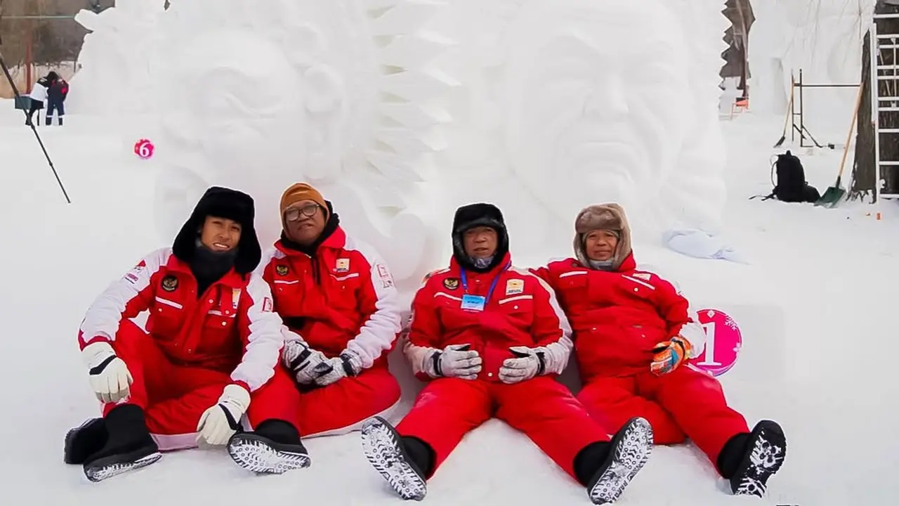 Seniman Asal Bali Raih Penghargaan di Harbin International Snow Sculpture Competition 2025