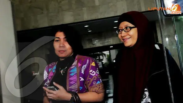 2-istri-anas-131126c.jpg