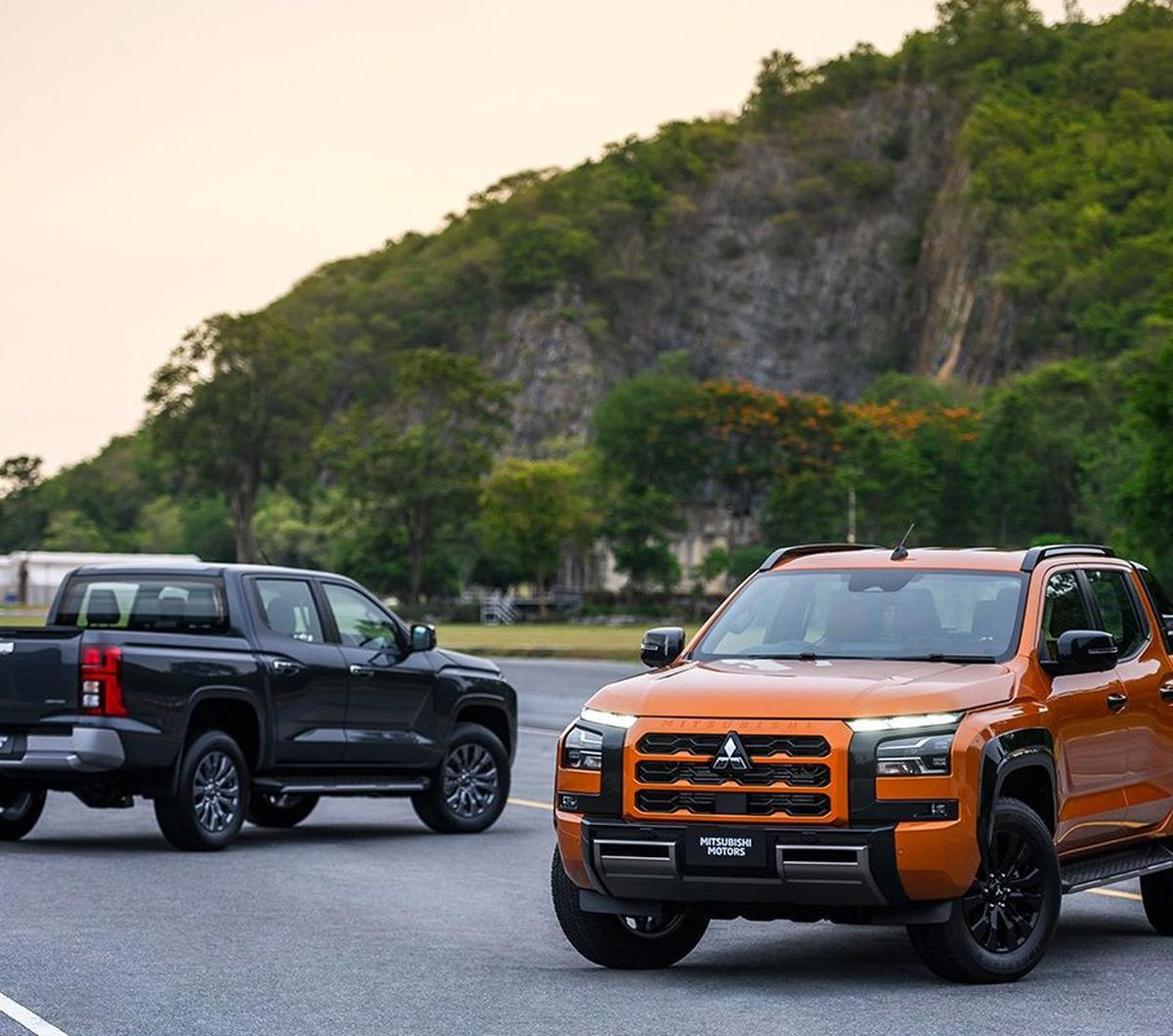 Generasi ke-6 Triton ini mengalami redesain secara total untuk kali pertama dalam 9 tahun terakhir. Eksterior dan interiornya baru, hingga sasis ladder frame dan mesin.