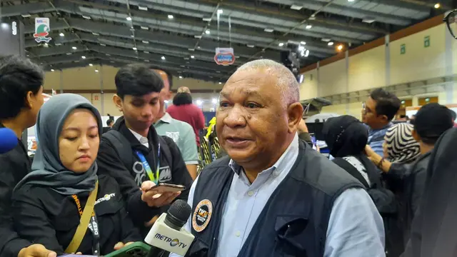 Kemenparekraf Berikan Tanggapan Hotel yang Larang Warga Lokal Surfing di Sumba