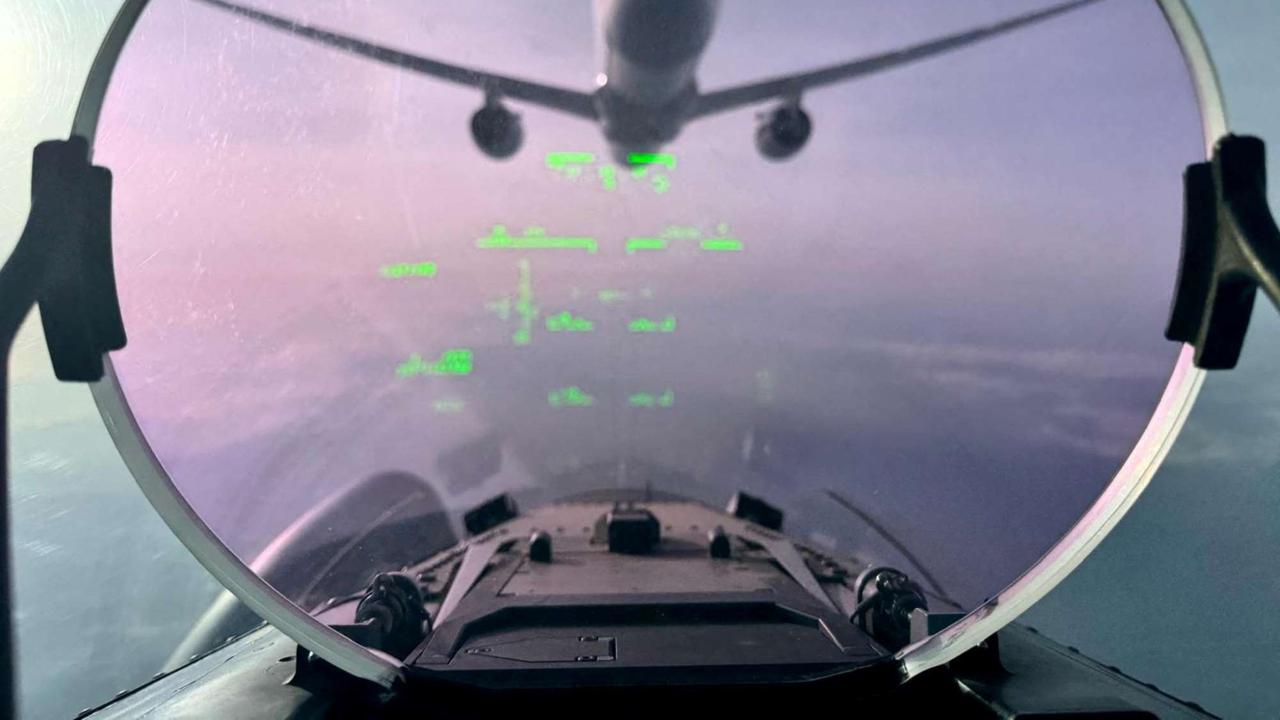 Pesawat American Airlines dikawal dua jet tempur gara-gara ancaman bom