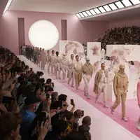 Sederet koleksi rangkaian musim panas dari Dior Men 2020