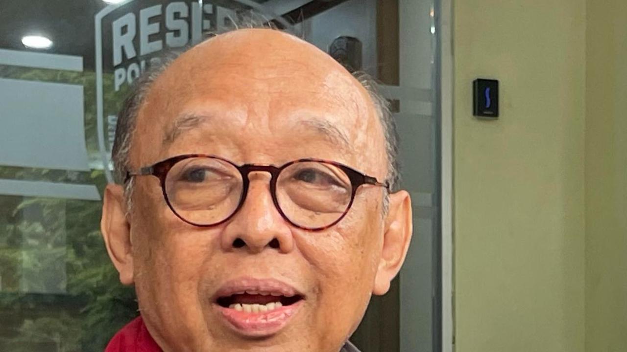 Penampakan Rektor UP Nonaktif Usai Diperiksa Kasus Dugaan Pelecehan di Polda Metro