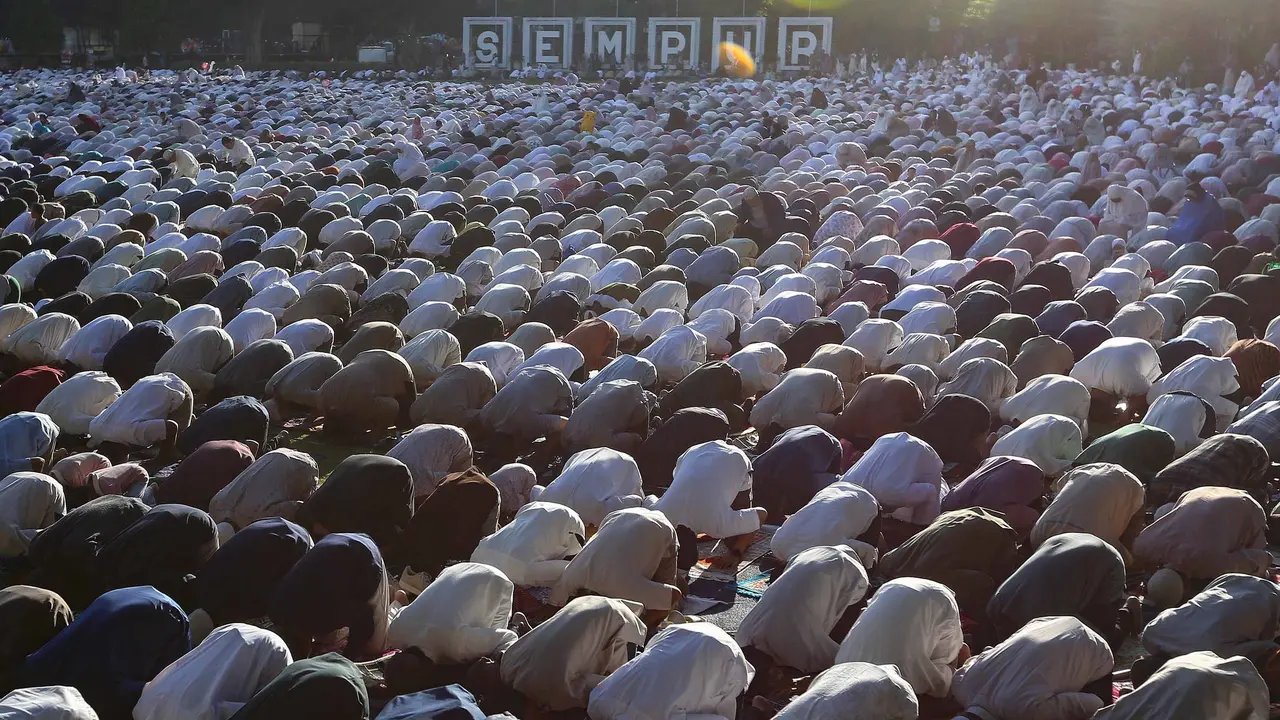 Ribuan Umat Muslim Muhammadiyah Gelar Salat Idul Fitri 1447 Hijriah di Lapangan Sempur Kota Bogor