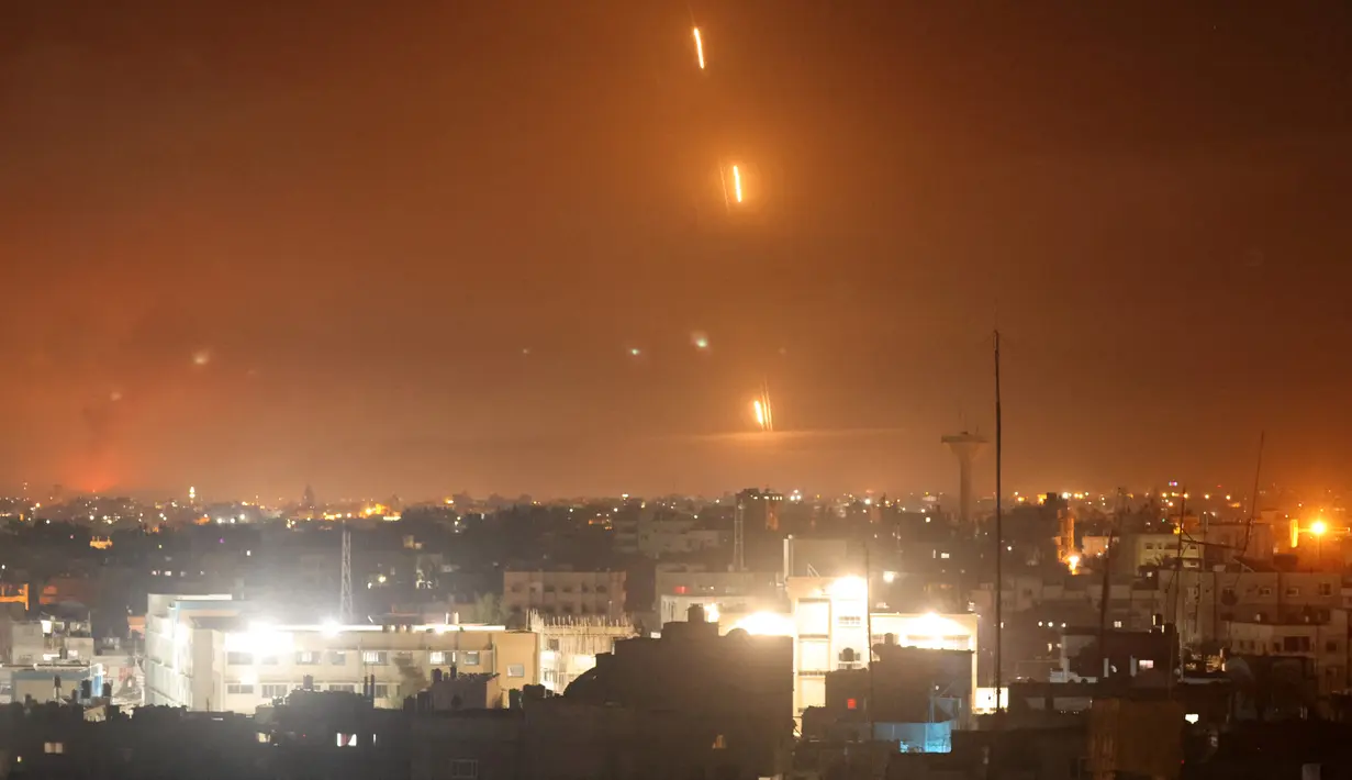 FOTO: Serangan Balasan, Hamas Hujani Israel dengan Ratusan Roket - Foto ...