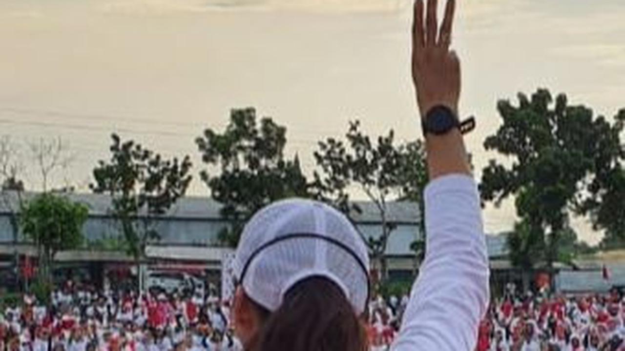 Ribuan Emak-emak Pendukung Ganjar Gelar Senam Bareng