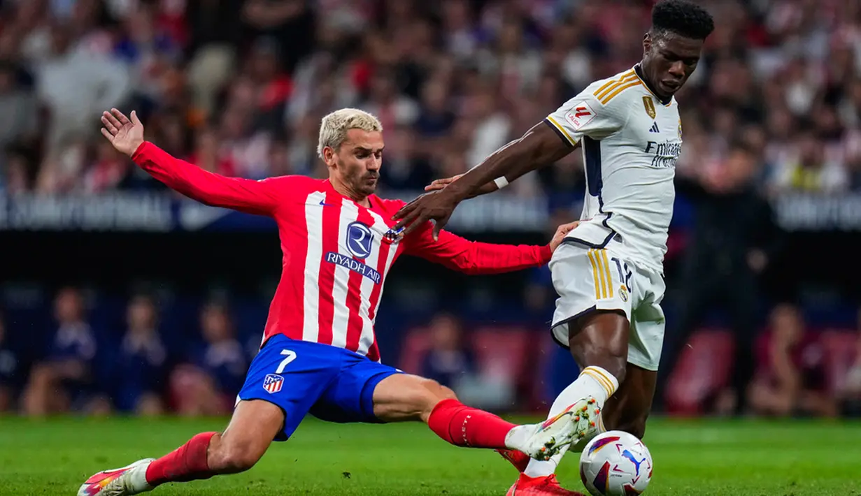 Laga baru berjalan empat menit, Los Rojiblancos sudah mampu menjebol gawang Real Madrid lewat Alvaro Morata. (AP Photo/Manu Fernandez)