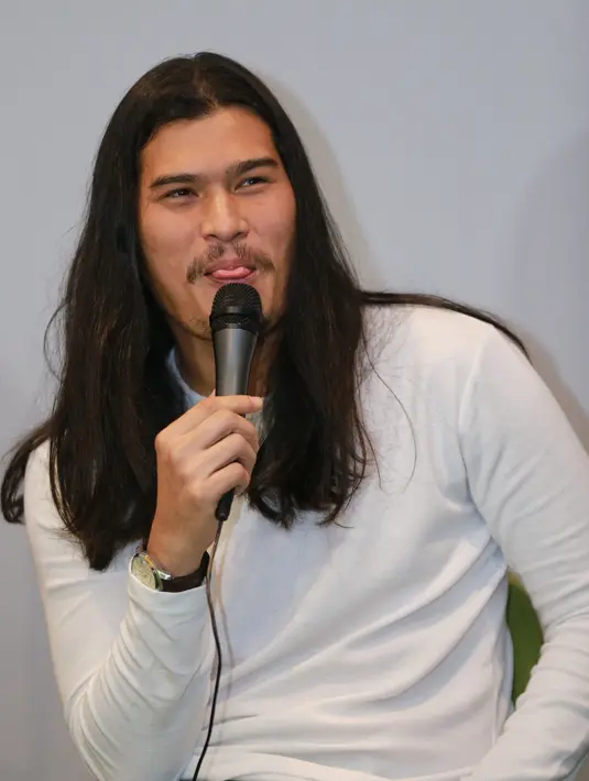 Satu hal yang benar-benar ditekankan Virzha guna mendapatkan berkah yang hadir di bulan ramadan adalah dengan melakukan berbagai ibadah sunnah disamping hal-hal yang diwajibkan bagi seorang muslim. (Adrian Putra/Bintang.com)