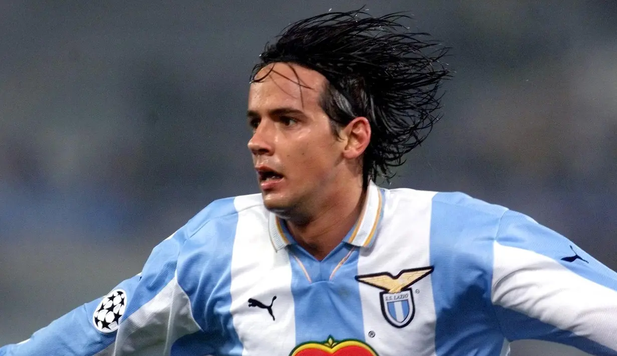 4. Simone Inzaghi - Inzaghi menjadi pengisi barisan depan Lazio pada tahun 1999-2010. Dari 133 laga, ia menorehkan 28 gol untuk tim berjulukan Elang-Elang Muda itu. (AFP/Gabriel Bouys)