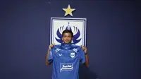 PSIS Semarang resmi memperkenalkan rekrutan terbarunya, Bayu Fiqri, yang dipinjam dari Persib Bandung hingga akhir kompetisi Liga 1 2022/2023. (DOK: PSIS)