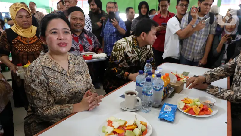 Usai Keliling Kompleks Parlemen, Puan Maharani Makan Tongseng di Kantin DPR