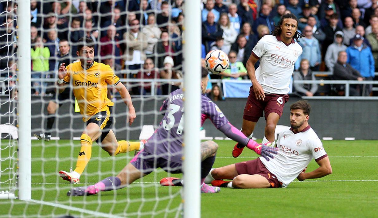 Dengan perolehan 18 poin, Manchester City kini cuma memimpin satu angka atas pesaing terdekat Arsenal. (Nick Potts/PA via AP)