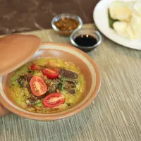 Soto Betawi yang enak/copyright Fimela