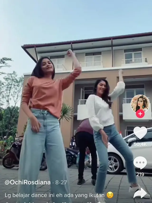 'Saingan' di Sinetron Buku Harian Seorang Istri, Ini 6 Potret Manis Callista Arum dan Ochi Rosdiana