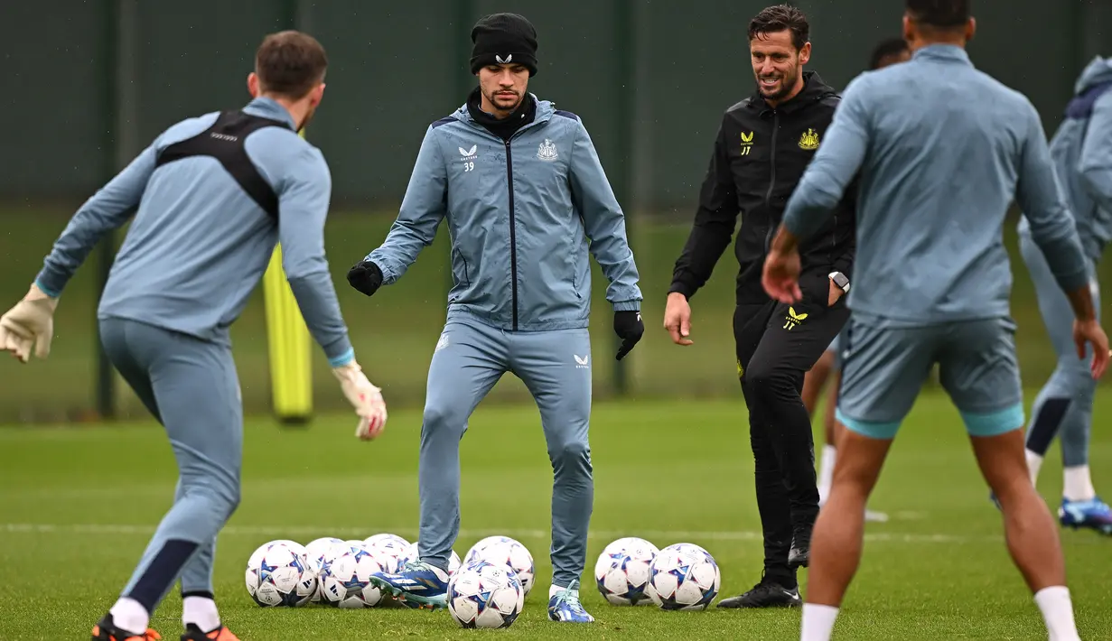 Newcastle akan menjamu Borussia Dortmund di matchday 3 Grup F Liga Champions 2023/2024 di St James' Park, Kamis (26/10/2023) dini hari WIB. (Oli SCARFF / AFP)
