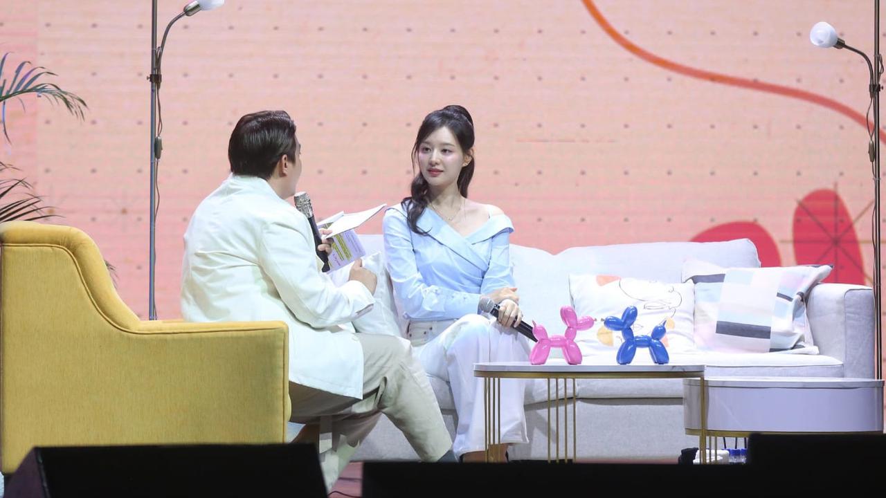 Keseruan Fan Meeting Kim Ji Won di Jakarta, Dari Ngakak Sampai Berlinang Air Mata