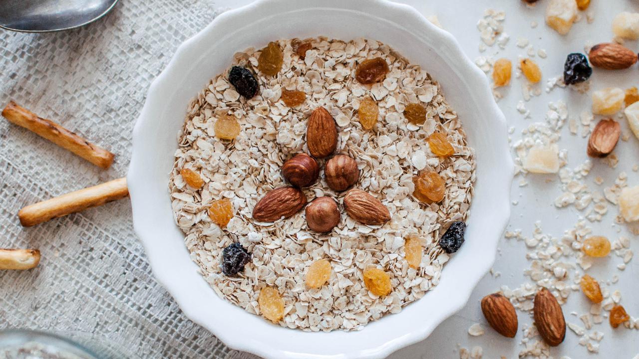Contoh ilustrasi oatmeal