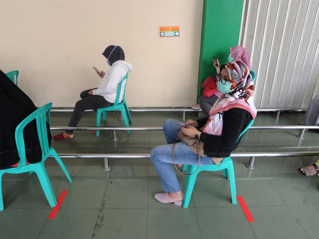 Pentingnya Disiplin Jaga Jarak Fisik Demi Lawan Corona Covid 19 Surabaya Liputan6 Com