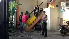 Seorang pria asal bantul Yogyakarta, ditemukan tewas, disebuah kamar kos di belakang terminal Tirtonadi Solo, Jawa Tengah.