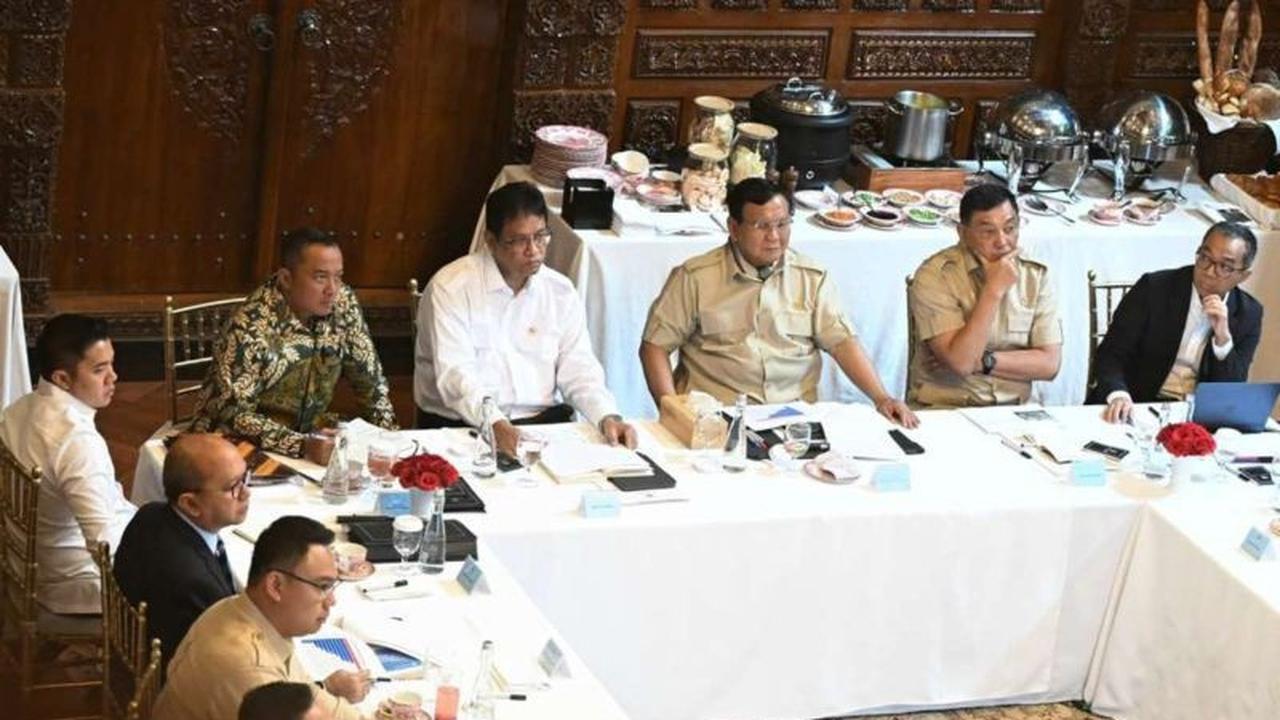 Terungkap! Ini Alasan Presiden Prabowo Gelar Ratas STEM di Kertanegara, Siapkan SDM Unggul dan Swasembada