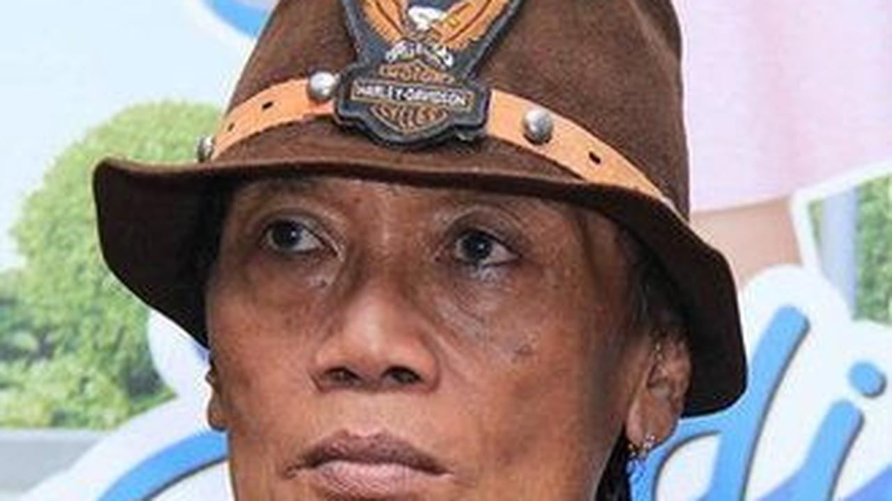Tessy Srimulat <br>