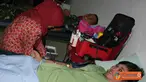 Citizen6, Jakarta: Sebanyak 57 personel Kopassus dari kalangan militer, PNS, dan Persit menyumbangkan darahnya kepada PMI DKI Jakarta di ruang Kamar Sakit Asrama (KSA) Ksehatan Kopassus, Cijantung, Jumat (17/8). (Pengirim: Penkopassus).